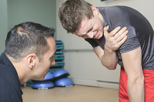 Dislocated shoulder: how to recognize and treat 